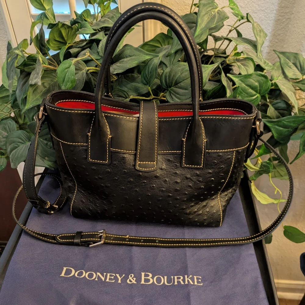 Classy Rare Dooney & Bourke Amelie Black Ostrich Leather Tote NWOT W Dust Bag
